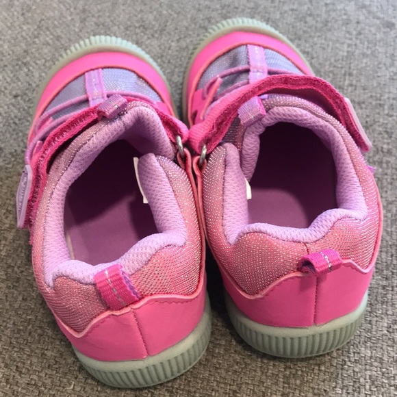 Oshkosh Velcro washable shoes - Picture 3 of 7